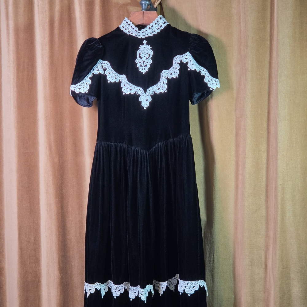 Vintage Jessica McClintock Black Velvet Lace Dress Victorian Gothic Whimsigoth14